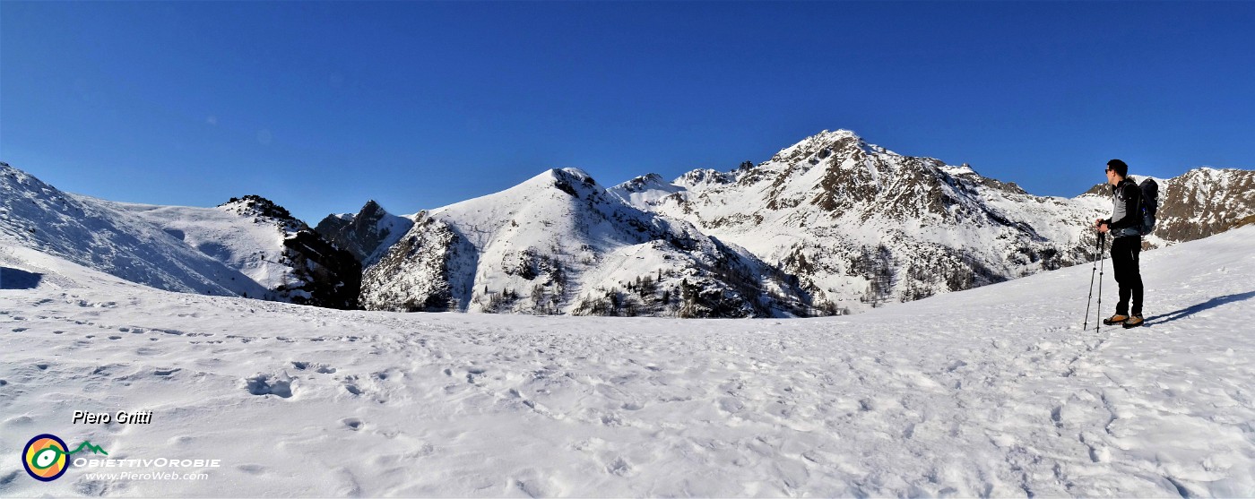 24 Dalla Casera Alpe Aga bella vista verso Mincucco, Ponteranica ....jpg